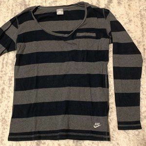 Nike Women's Longsleeve Shirt